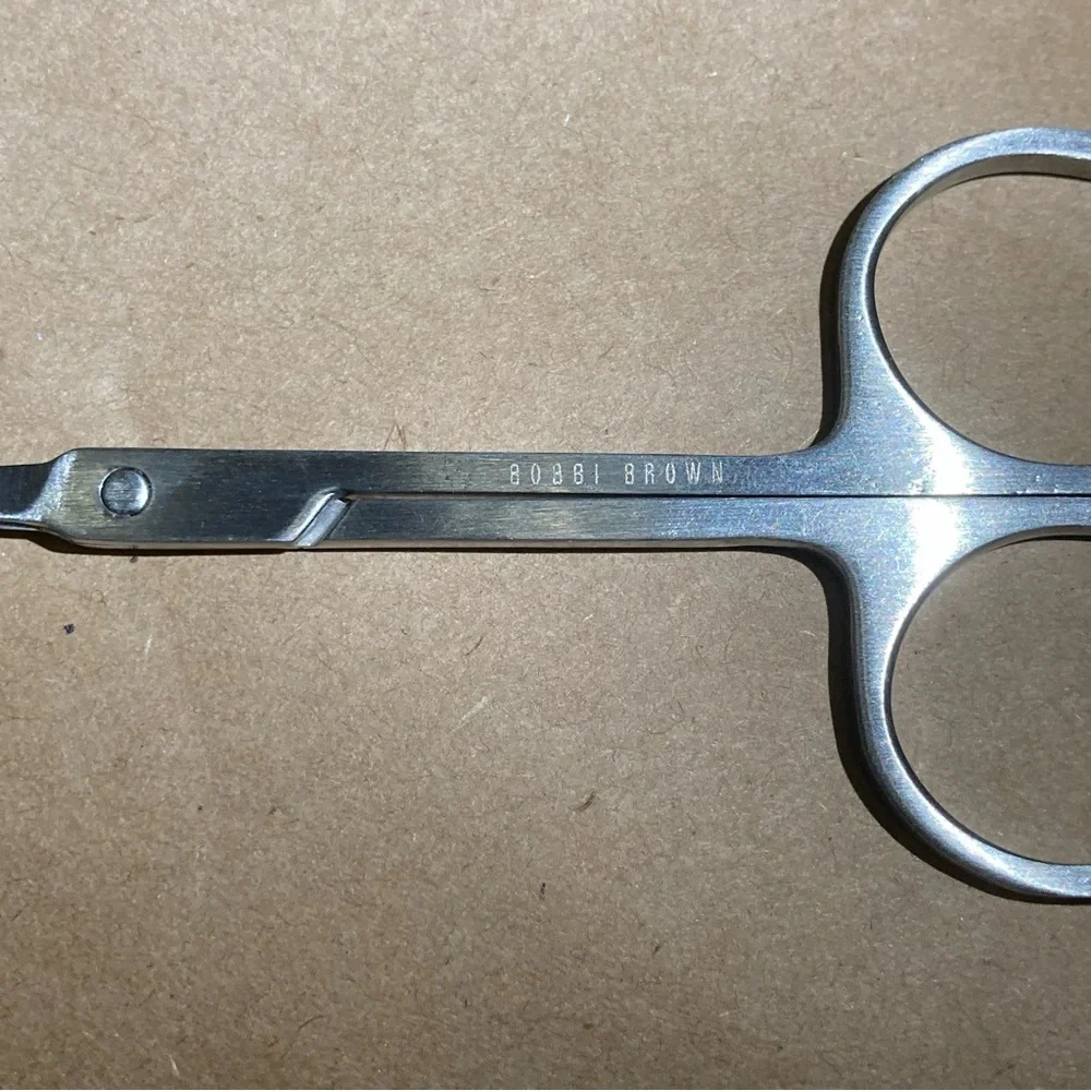 Bobbi brown scissor
